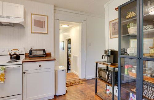 Mid-Century Modern Fayetteville Home Close to Town - Foto 8