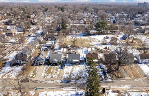 Game Room Retreat with Firepit and Gym, Sleeps 12 - Foto 39