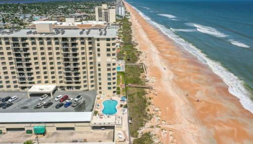 Cozy Ocean Condo with Pool Small Dog Friendly - Foto 2