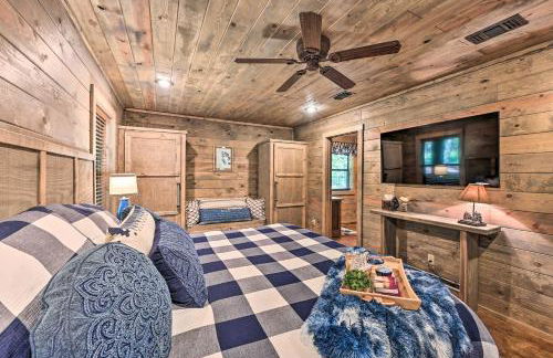 Luxe Broken Bow Cabin with Tesla Charging Station - Photo 25