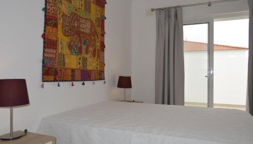 Moradia V2 nova e próximo da praia - Foto 5