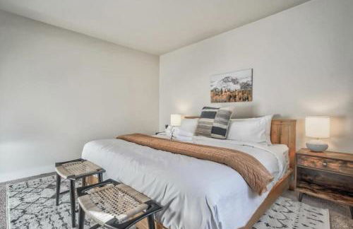 4BD With Game Lounge Hot tub Dog Friendly USAFA - Foto 25