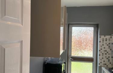 Five Oaks House- Entire 3 Bedroom House for Family & Contractors with up to 5 sleep- NO PARTIES ALLOWED - Foto 24