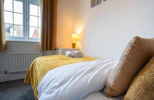 Stunning 3 bed House - Nr Kings Mill Hospital - 2 Parking Spaces, Wifi & Garden - Foto 33