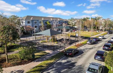 Modern 2BR2BA Pool Gym Near Airport #8 - Foto 62