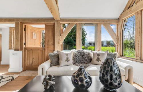 Honeysuckle Cottage - Hot Tub Packages Available - Photo 8