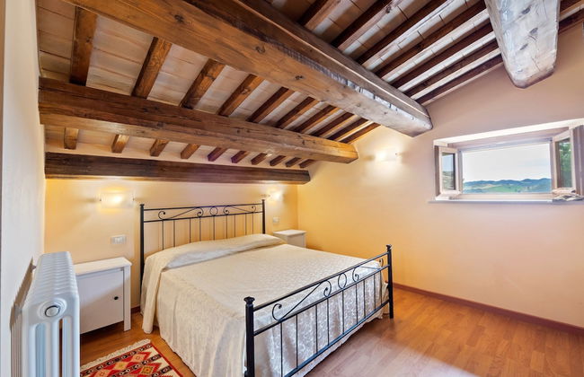 Beautiful Villa in Belforte All'isauro With Swimming Pool - Foto 21