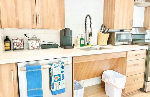 The Leo - One Bedroom Apartment w Private Balcony - Foto 12