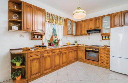 3 Bedroom Cozy Apartment In Nedescina - Foto 15