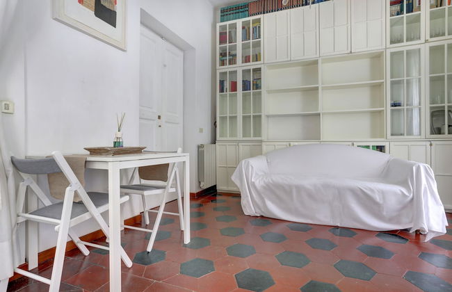 Charming Colosseum - Photo 14