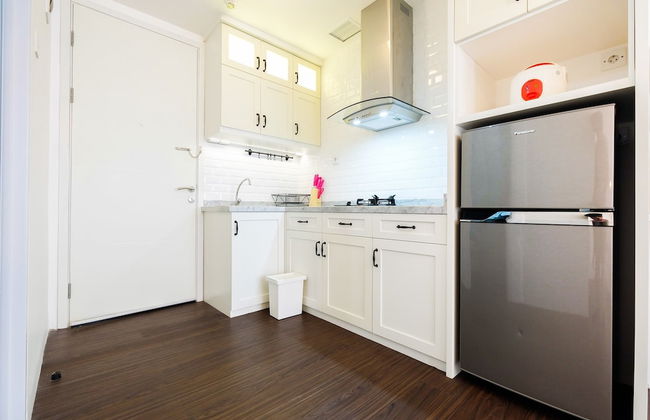 Minimalist Studio at Bassura City Apartment By Travelio - Foto 8