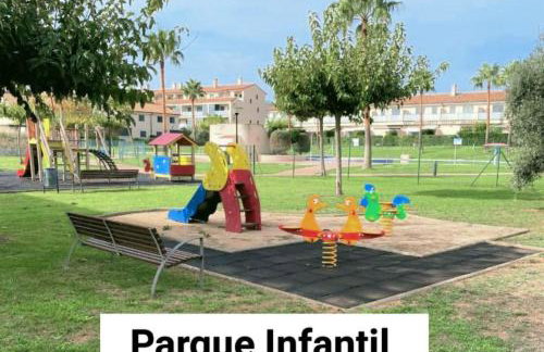 Espectacular Chalet Adosado para Vacaciones en Panorámica Golf Sant Jordi - Foto 46