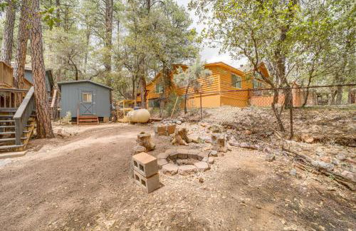 Near Fossil Creek and Trails Scenic Pine Cabin! - Foto 27