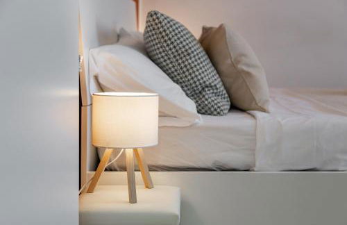 New Collection - Apartment Suite with Terrace - Isola District near Metro - Foto 4