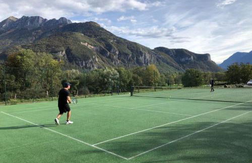 The green fee close to the Golf course and 5 minutes from the lake - Foto 42