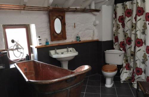 Montrose Watertower - Photo 8