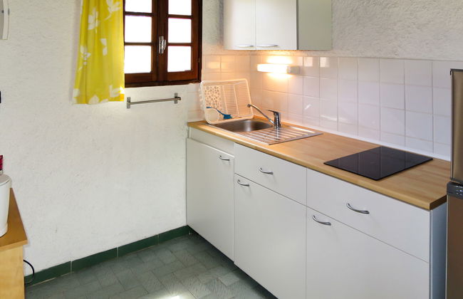 2 bedroom House in Talasani with garden and terrace - Photo 10