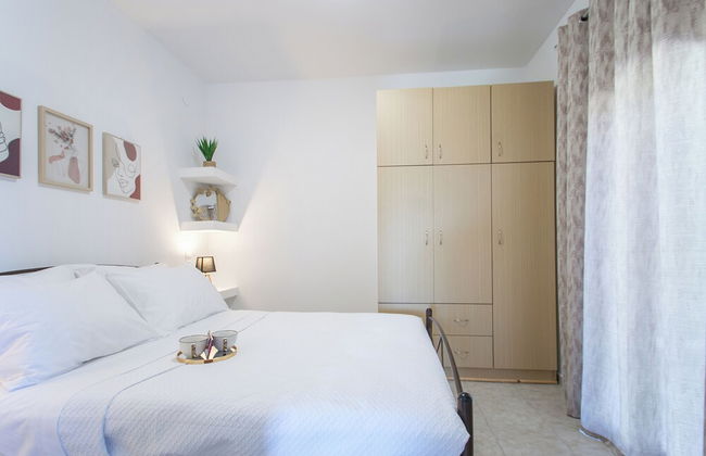 SkyFrame Apartments - Photo 17