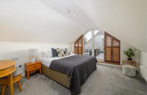 Holm House - Stylish Coastal Suites - Silures Bar & Restaurant On-site - Foto 67