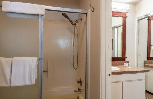 New Listing 2 bedroom and Loft 2 bath Summit E Bldg 16 condo sleeps 8 Steps to Eagle Lodge Chair 15 - Foto 40