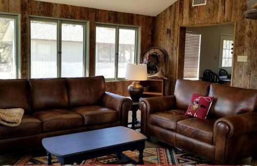 Lakefront Texas Hill Country Rental near Bandera, TX - Foto 11