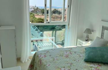 Ático con piscina privada vistas al mar. - Foto 19