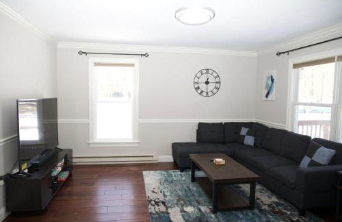 AMAZING Home with PRIVATE POOL, GAME ROOM & FIRE PIT! - Foto 13