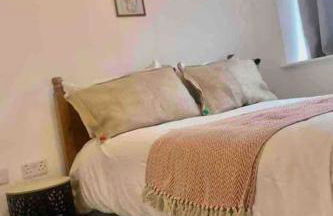 BeeStay - Cosy 1 bed flat in the heart of Cheadle Hulme - Photo 9