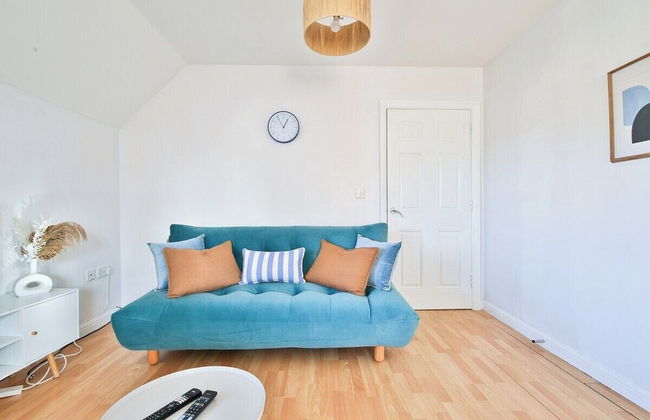 2 Bed House Near Beach with Free Parking - Foto 40