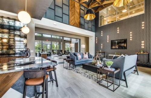 Modern & Chic 1BR Luxury Apts Close to Downtown & Airport - Photo 34