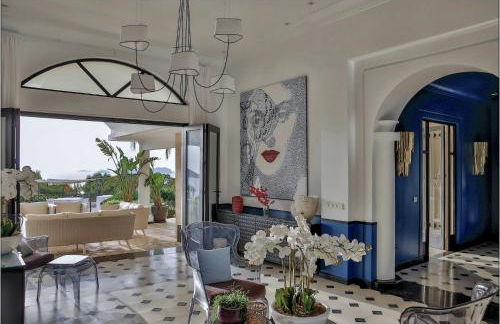 Amazing Ibiza Villa Can Icarus 6 Bedrooms Perched On A Cliff Overlooking The Beach Of Cala Moli San Jose - Foto 11