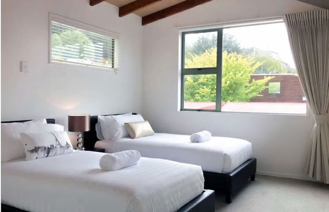 Mountain, lake, sun and this beautiful home - Foto 4