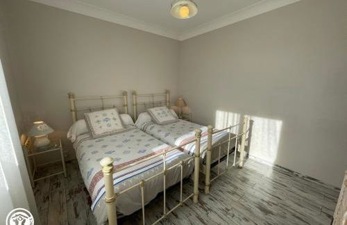 Maison rénovée avec grand jardin, proche des Sables-d'Olonne, 4 chambres, terrasse et Wifi - FR-1-426-187 - Foto 11