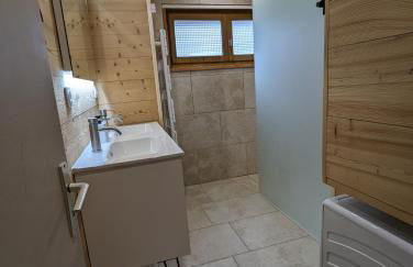 Appartement rénové proche centre ville navette 6-8 personnes multipass - Photo 11