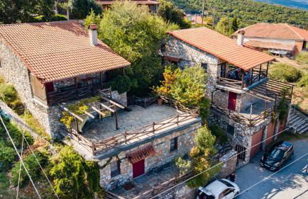 Stonehouse 2 Bedroom Chalet on Olympus Amazing View - Photo 31