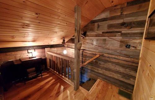 Renovated Cottage with Spa Surrounded by Beautiful Hiking Trails by Tappan Lake in Ohio - Foto 14