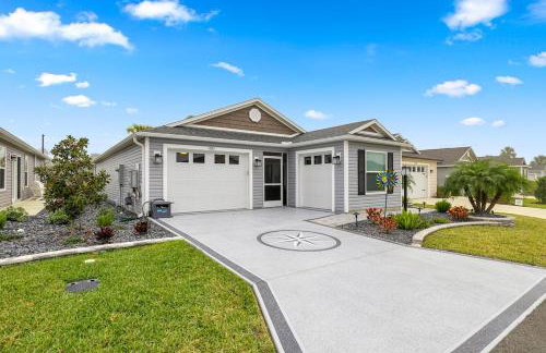 Luxe 2BR in The Villages, Mins to Eastport Town Square With Patio and Kingbed - Foto 13