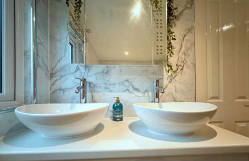 Lodge by the Lake - Lake District - Hot Tub - Foto 20