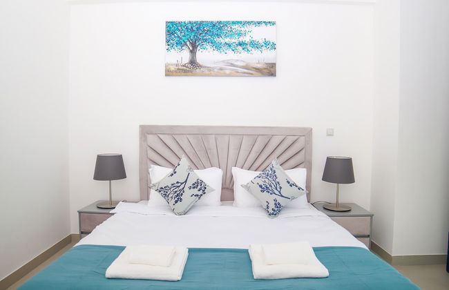 2 Bedroom Apartment- The Pulse Residence - Photo 5