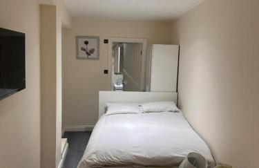 Ground Floor Ensuite Double Room - Foto 8