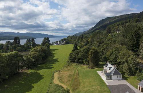 Middleton Farmhouse - Photo 1