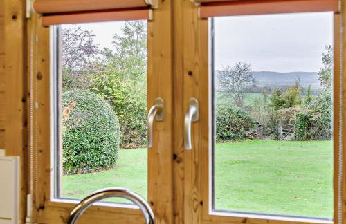 2 Bed in Taunton 96238 - Photo 10