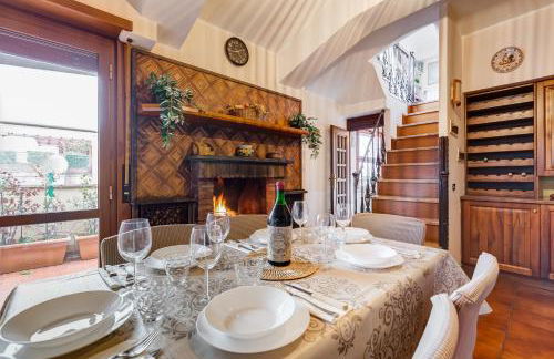 The Elegant Penthouse - Ampio Attico con Posto Auto - Foto 2