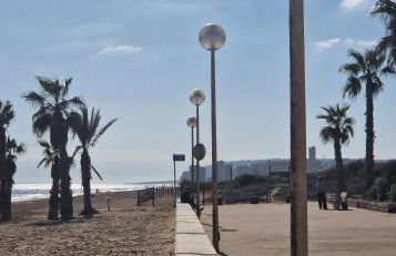 Seafront House,Sea Views,Pool and BBQ, Airport 10 mns - Photo 61