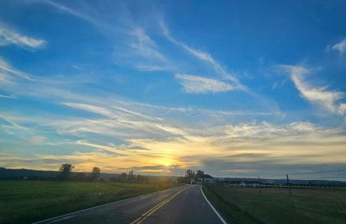 Hazel's Hideaway apt in walkable historic area - Foto 1