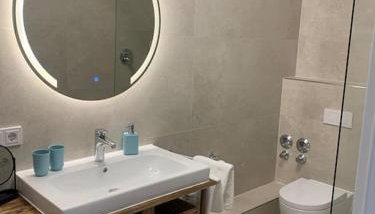 Charmante Altbauwohnung - Photo 3, Shower