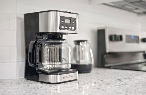 6BD 3BA Designer Oasis Sleeps 14 ATL Metro - Foto 14