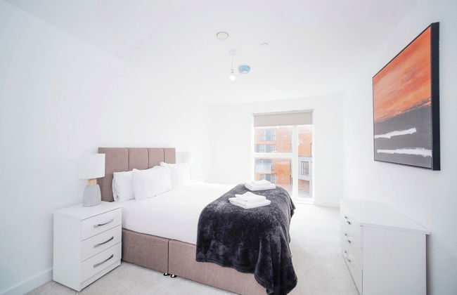1 Bed Serviced Apartment Bracknell Station 5 Mins - Foto 2