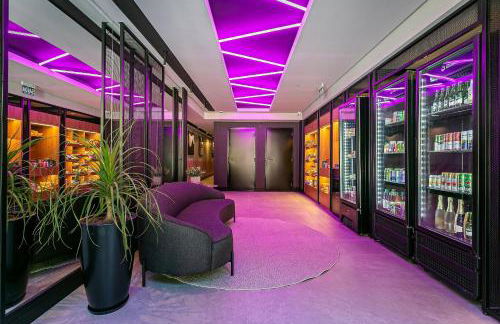 Village Lofts a 5 minutos da Vila Germânica com piscina aquecida no terraço - Foto 3