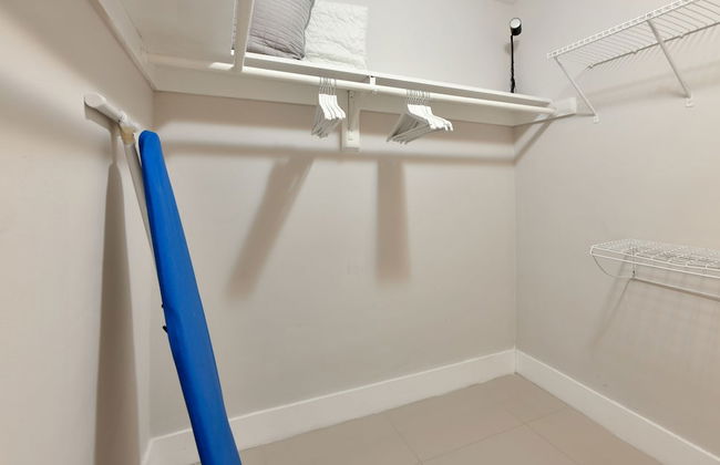 Artrageous on the river By RocketStay - Photo 43